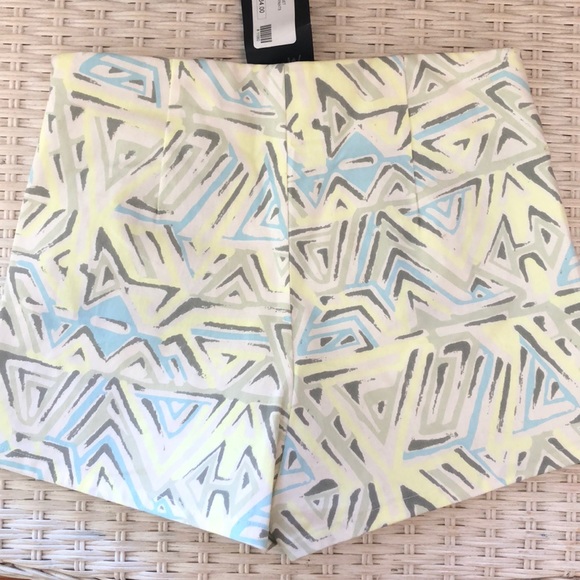 Shorts - Picture 5 of 5